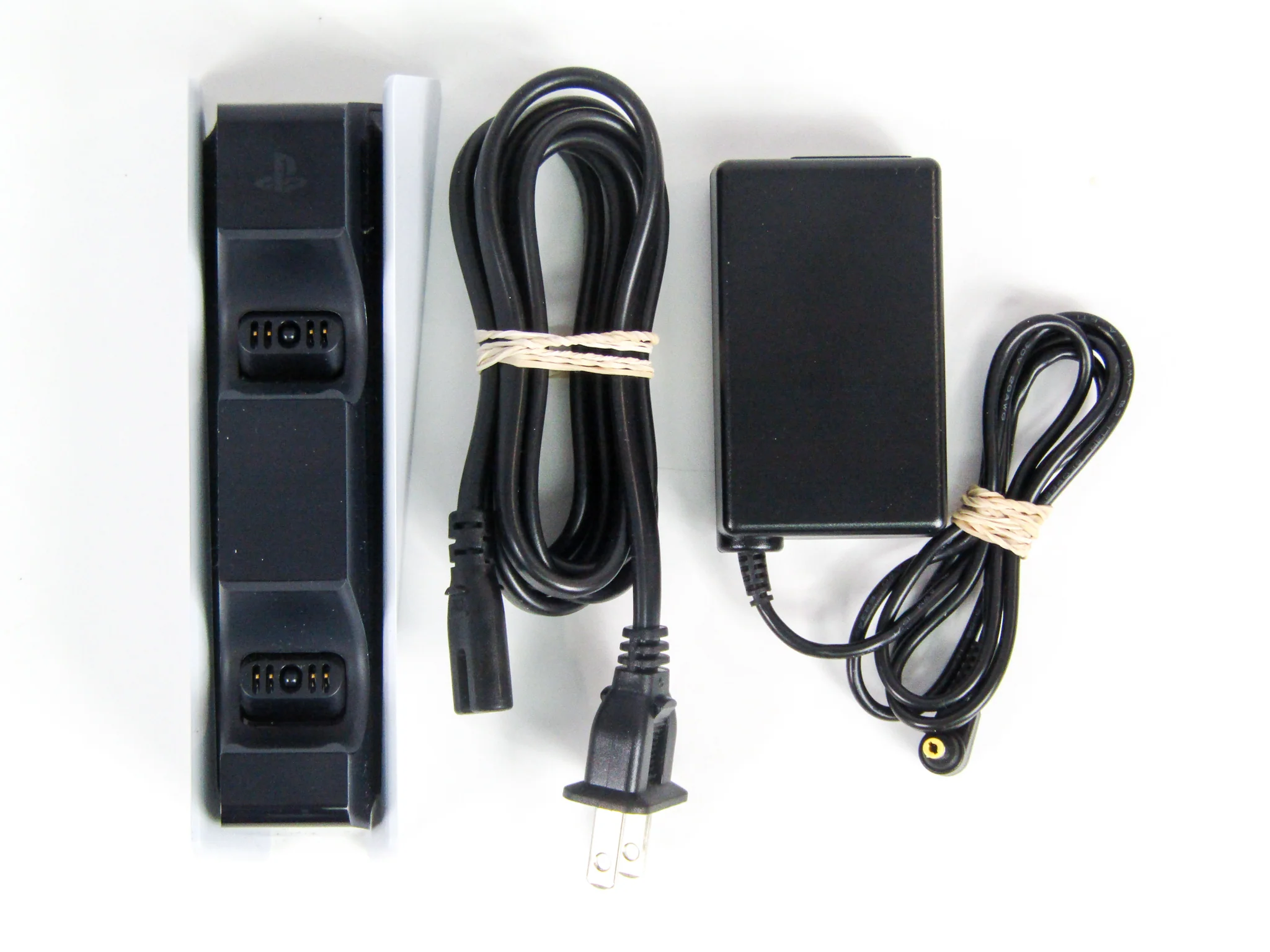 DualSense Charging Station (PlayStation 5 / PS5) - Image 3