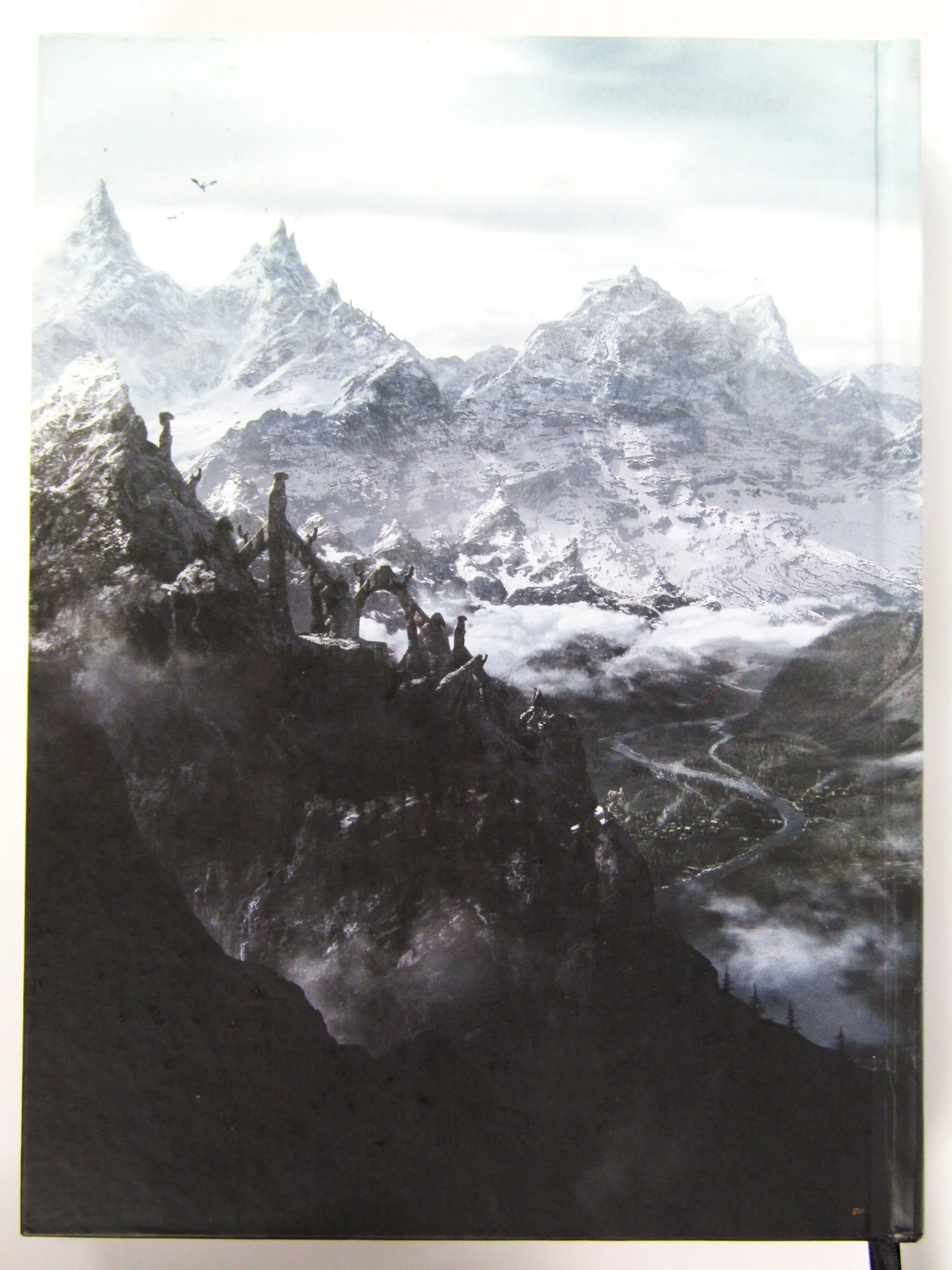 Elder Scrolls V Skyrim [Collector's Edition Hardcover] [Prima Games] (Game Guide) - Image 2