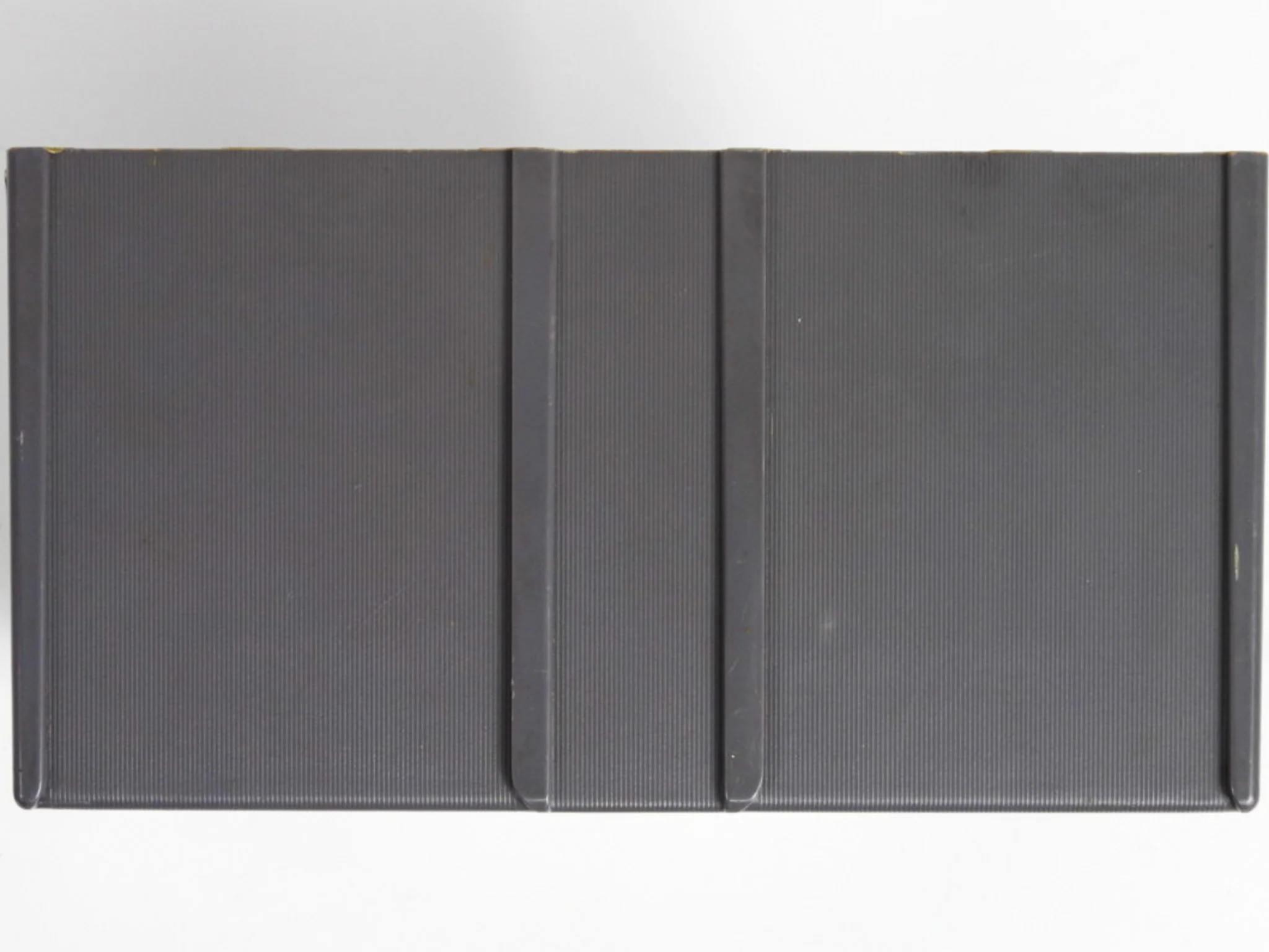 Game Cartridge Holder [10] (Nintendo / NES) - Image 7