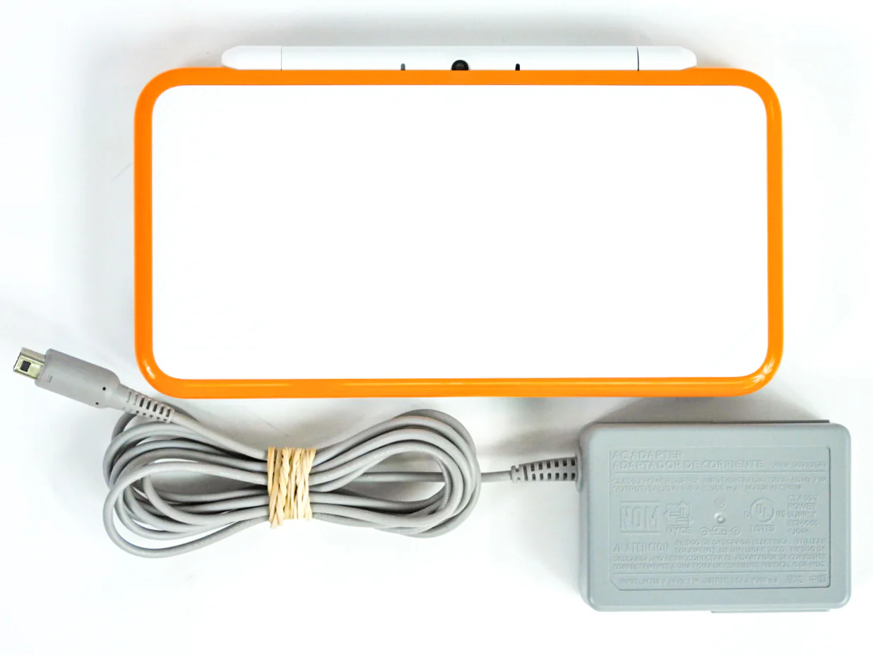 New Nintendo 2DS XL System White & Orange - Image 16