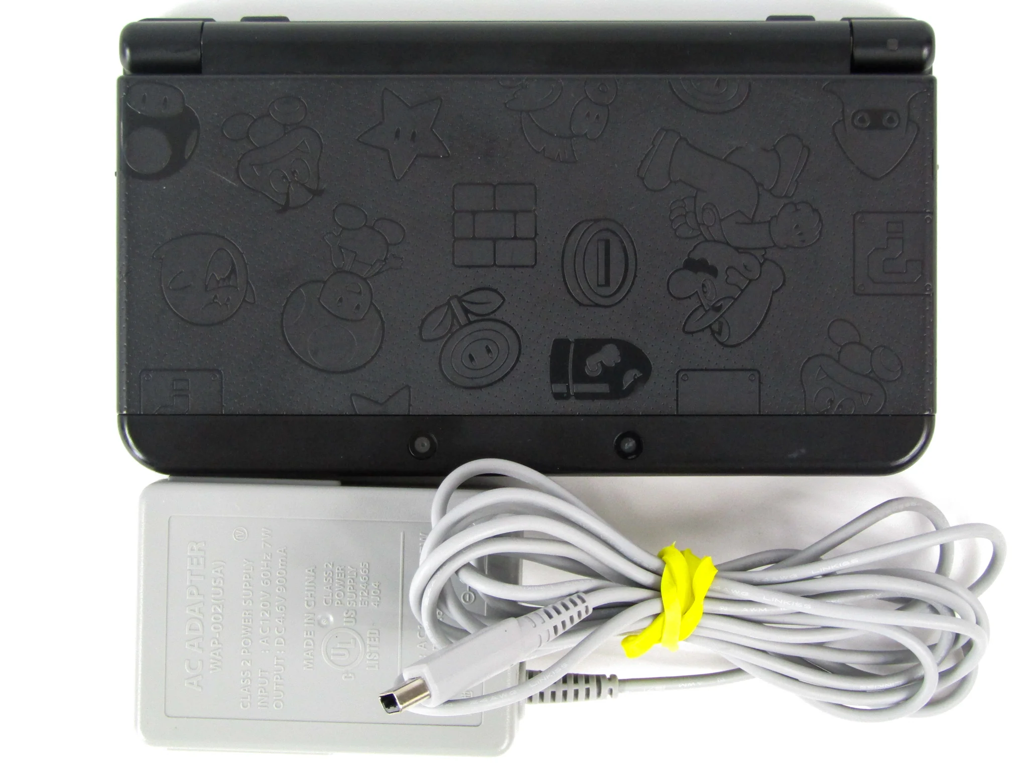 New Nintendo 3DS System [Super Mario Black Edition] - Image 2