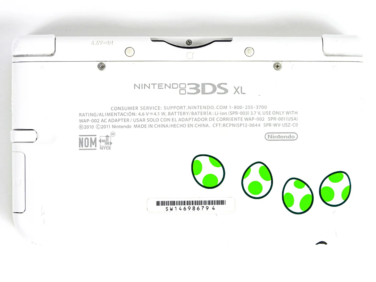 Nintendo 3DS XL System [Yoshi Limited Edition] - Image 3