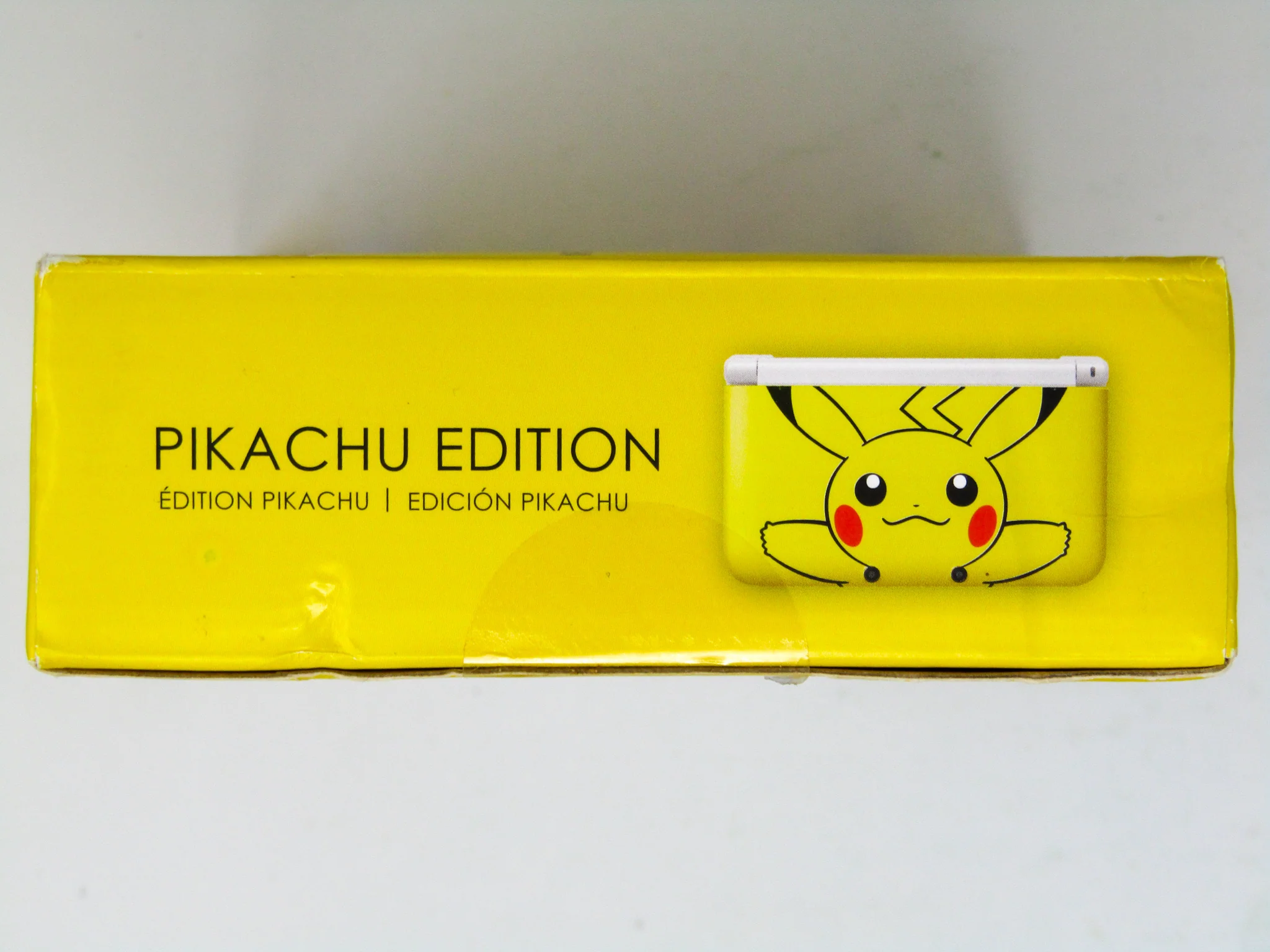 Nintendo 3DS XL System [Yellow Pikachu Limited Edition] - Image 3