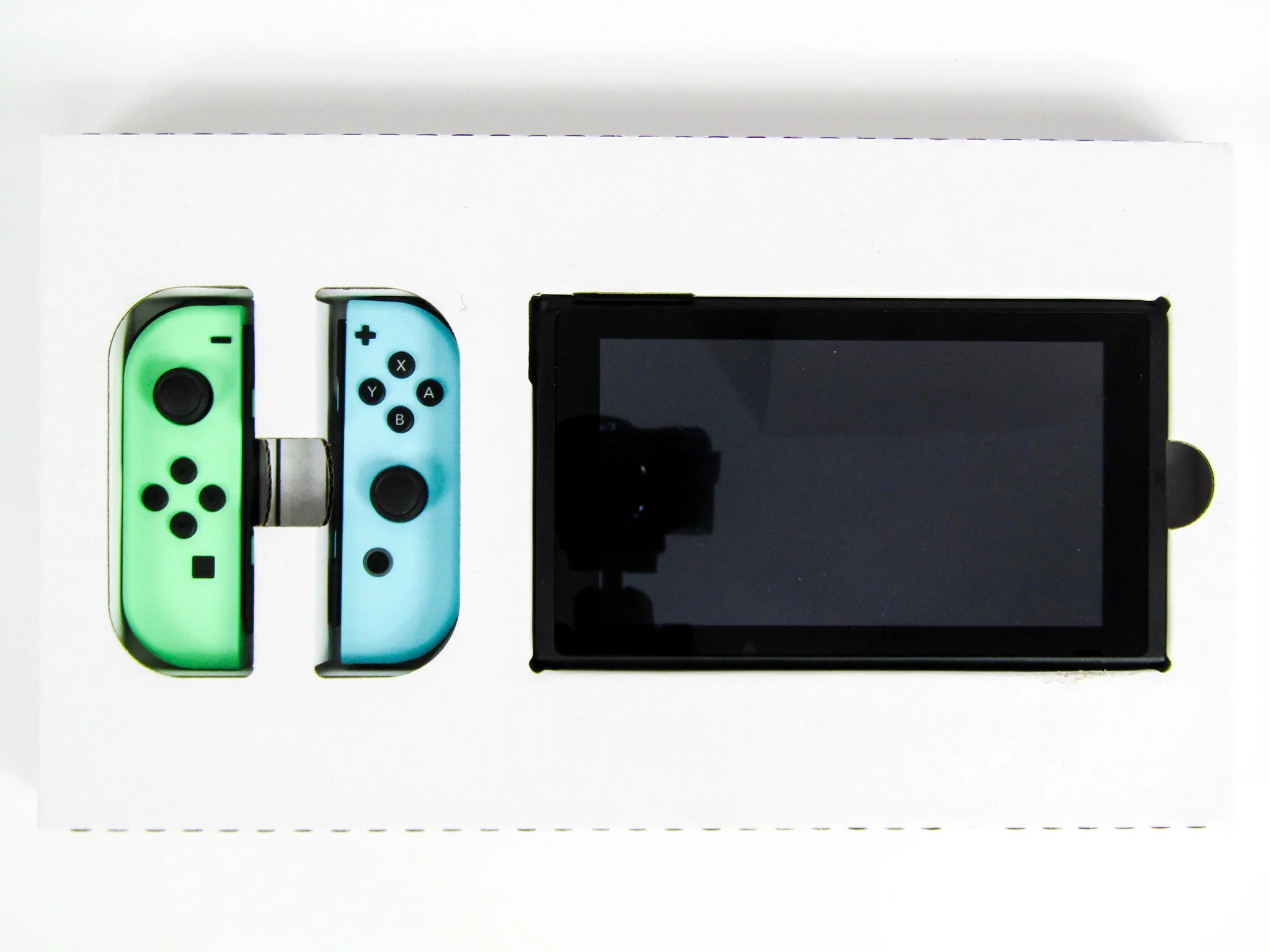 Nintendo Switch System [Animal Crossing: New Horizons Edition] - Image 3