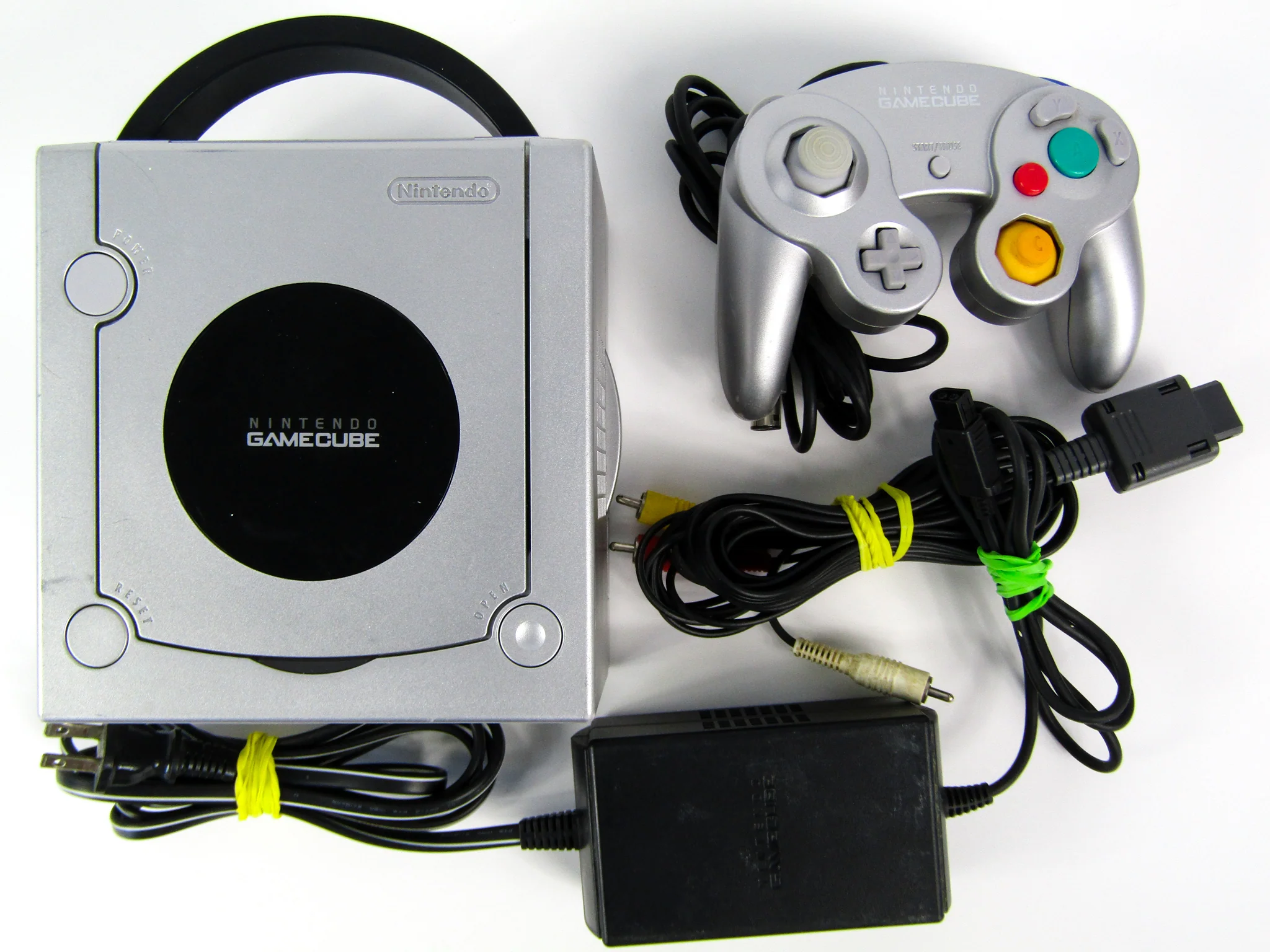 Nintendo GameCube System [DOL-001] Platinum with 1 Assorted Controller - Image 10