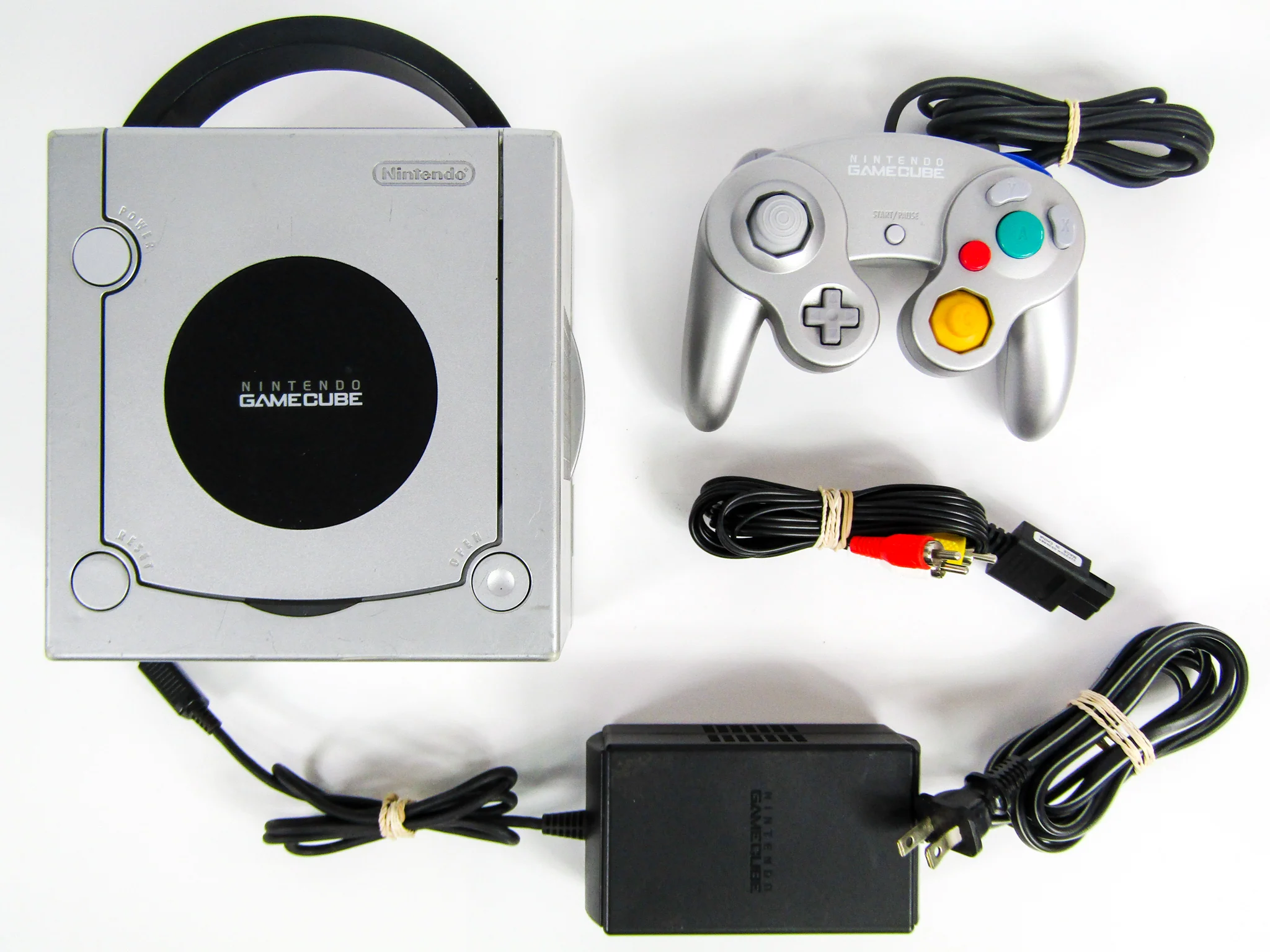 Nintendo GameCube System [DOL-001] Platinum with 1 Assorted Controller - Image 14