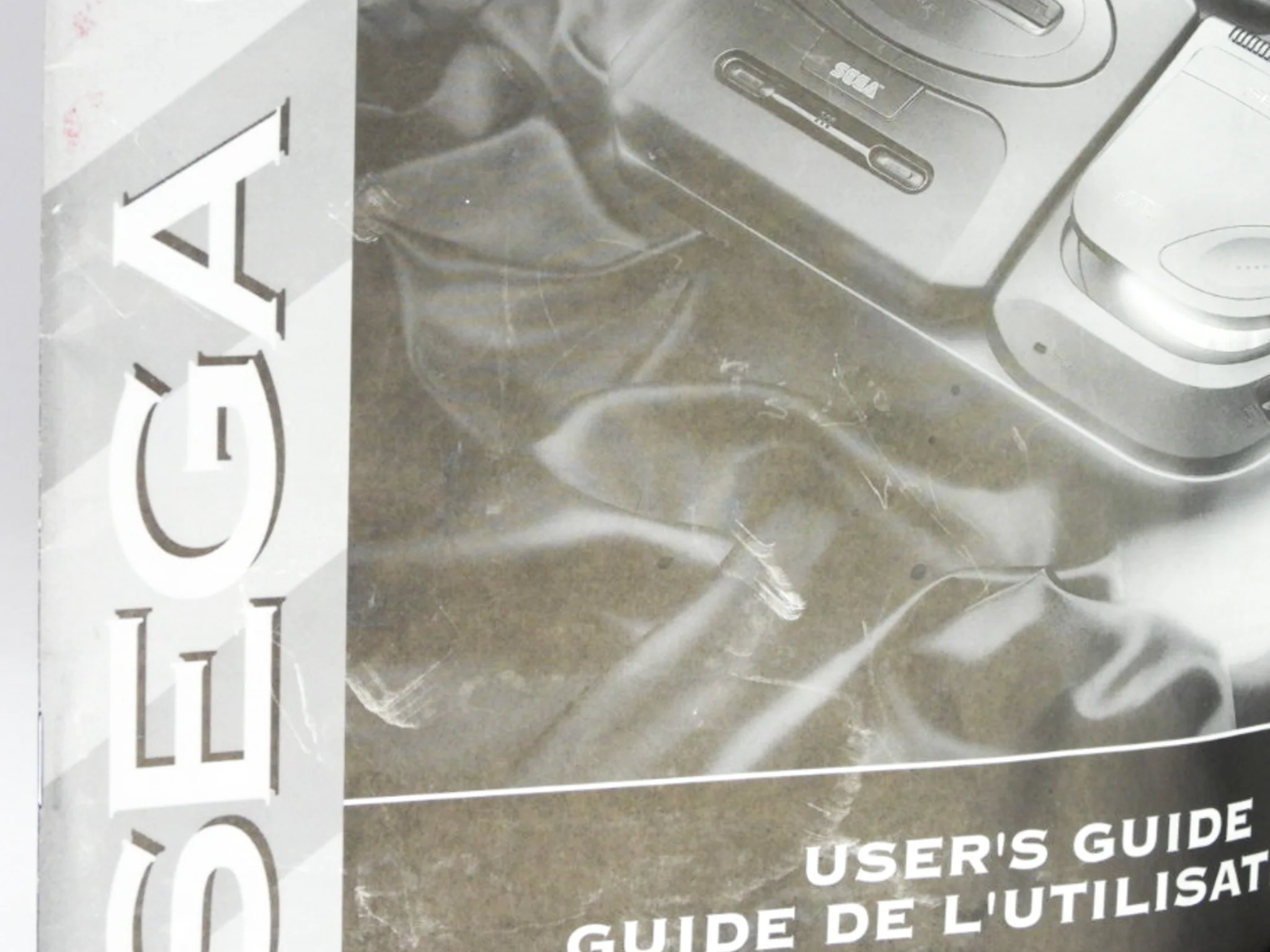 Sega CD User's Guide [French And English Version] [Manual] (Sega CD) - Image 2