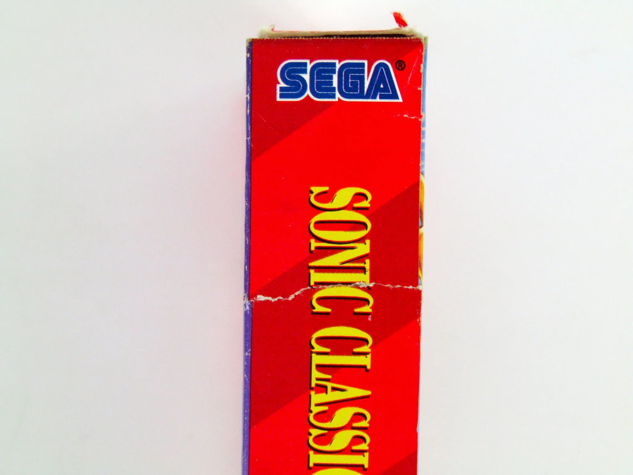 Sonic Classics [Cardboard Box] (Sega Genesis) - Image 2