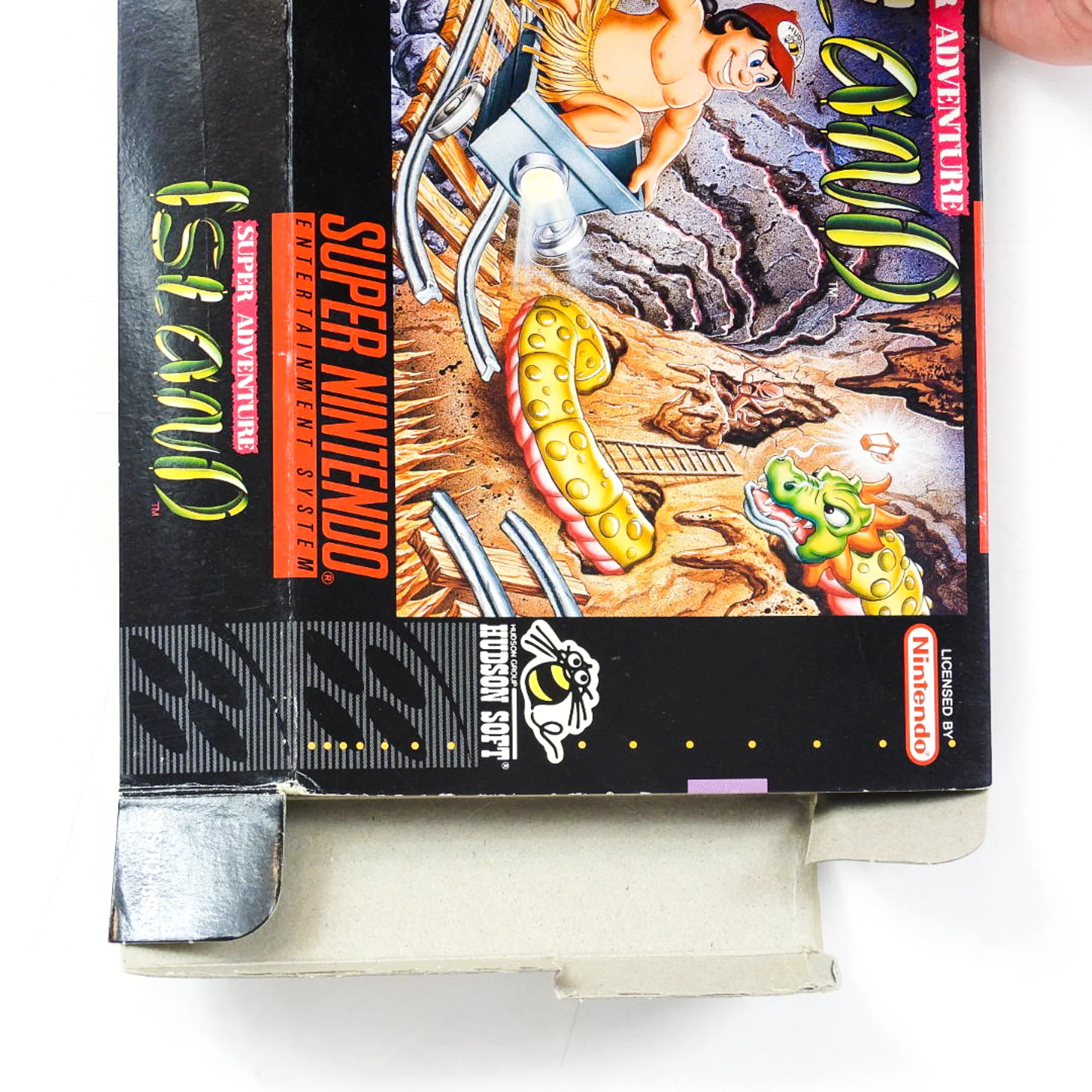 Super Adventure Island [Box] (Super Nintendo / SNES) - Image 3