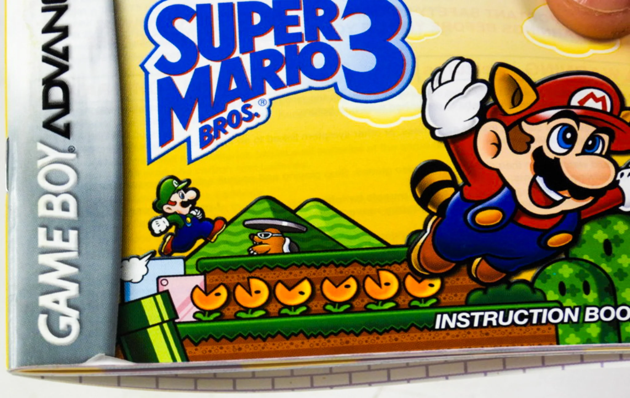 Super Mario Advance 4: Super Mario Bros. 3 [Manual] (Nintendo Game Boy Advance / GBA) - Image 5