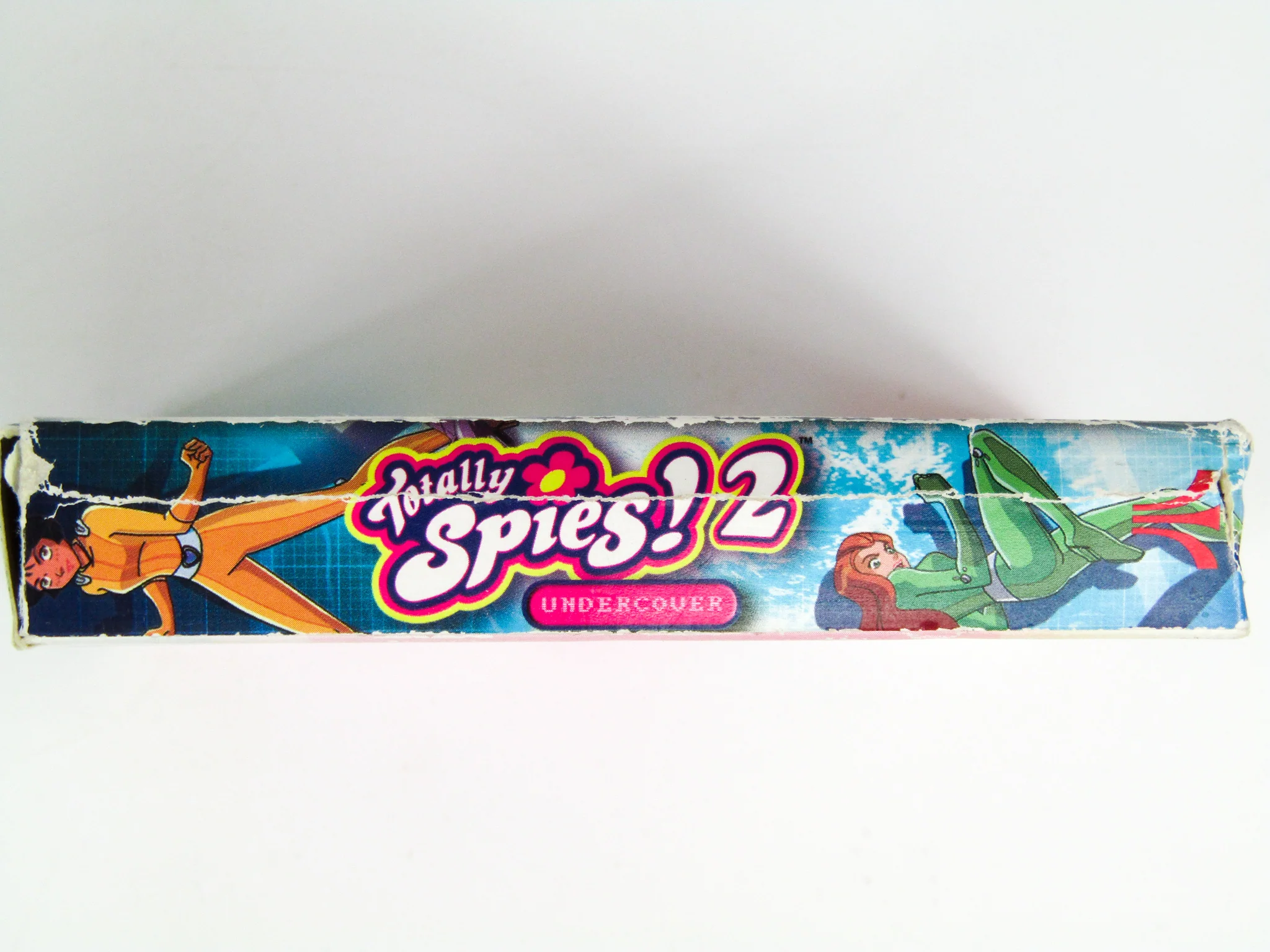Totally Spies 2 Undercover (Nintendo Game Boy Advance / GBA) - Image 2