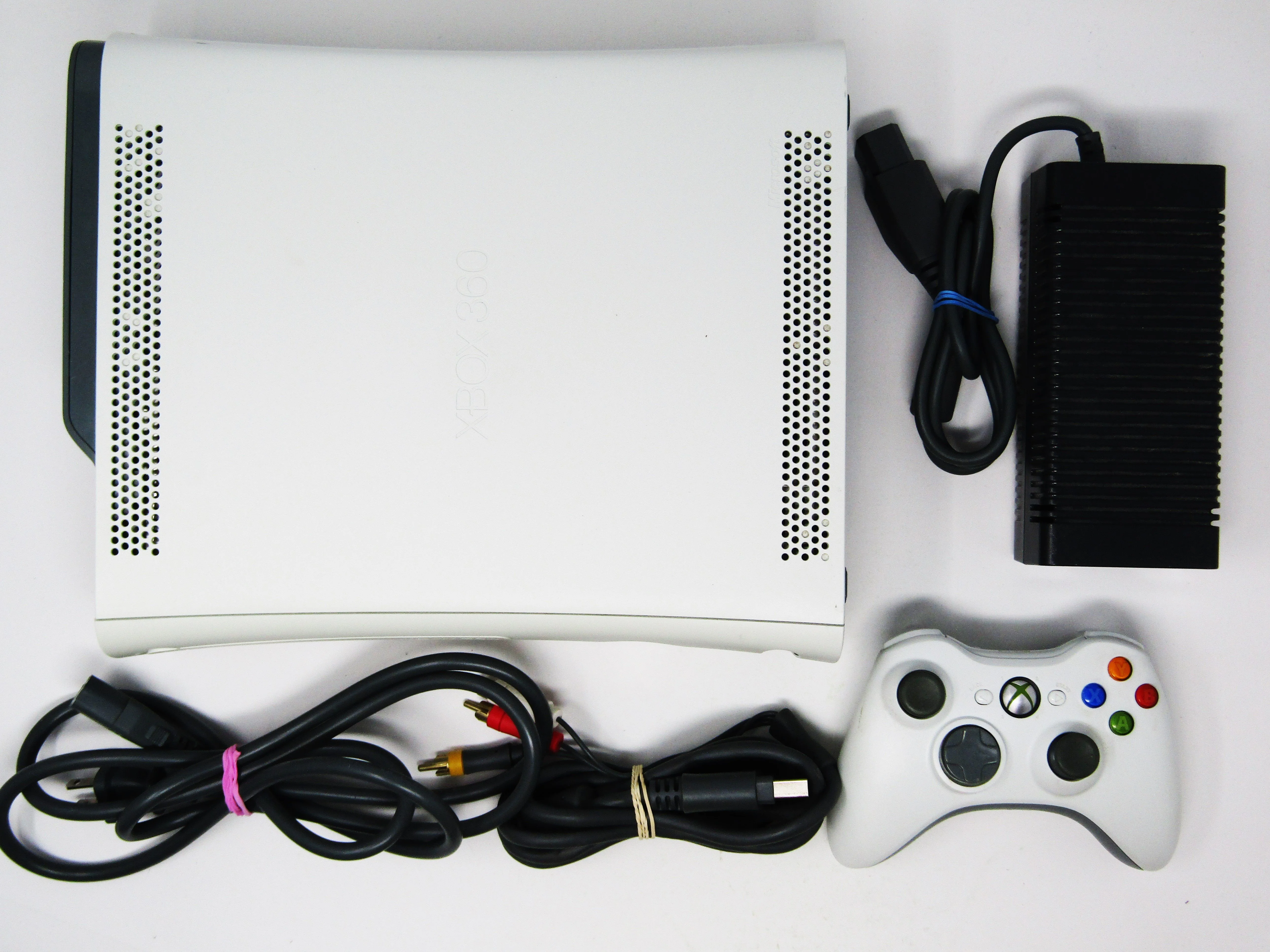 Xbox 360 System 60 GB [No HDMI Port] White - Image 2