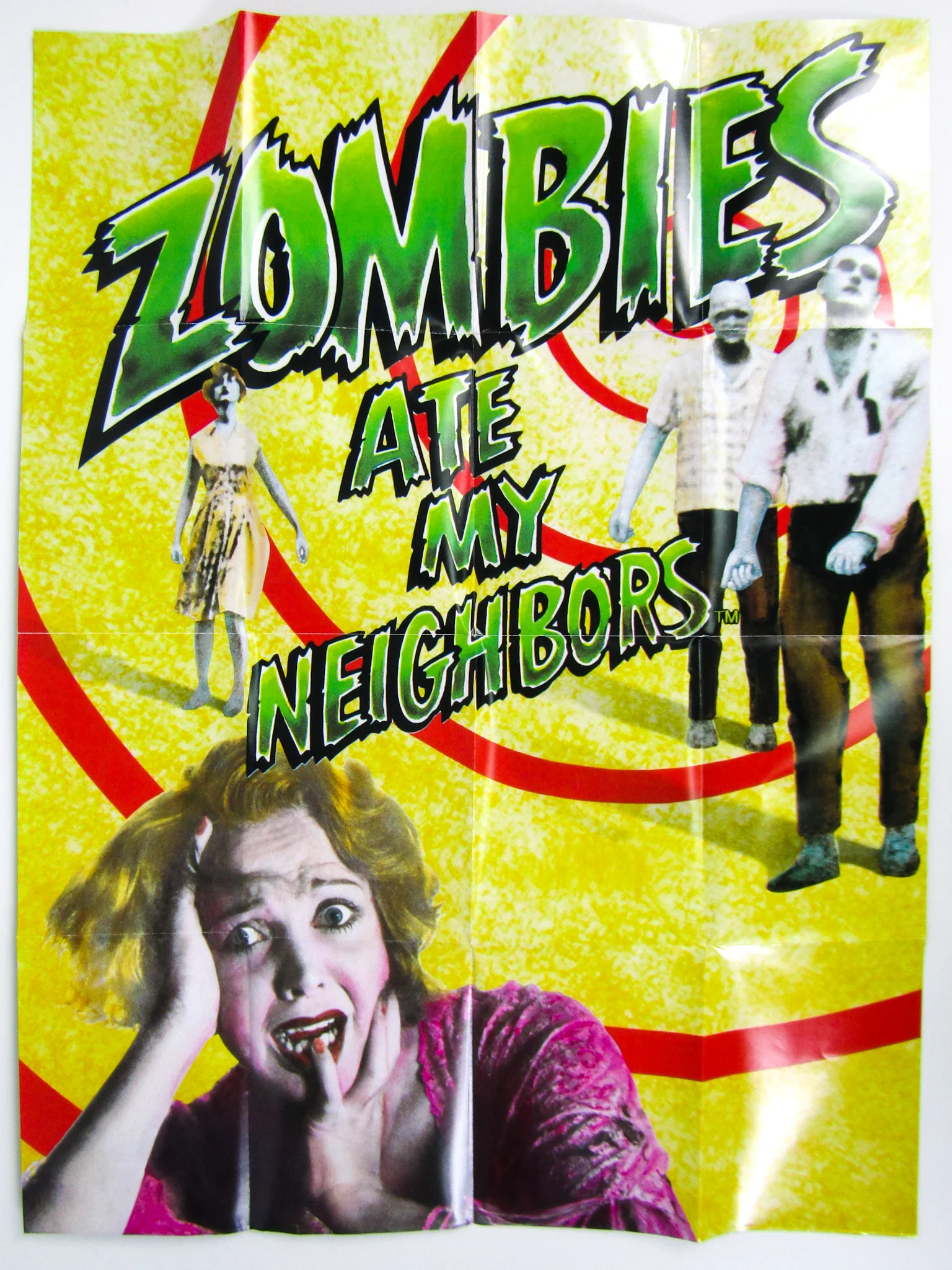Zombies Ate My Neighbors & Ghoul Patrol [Collector's Edition] [Limited Run Games] (PlayStation 4 / PS4) - Image 4